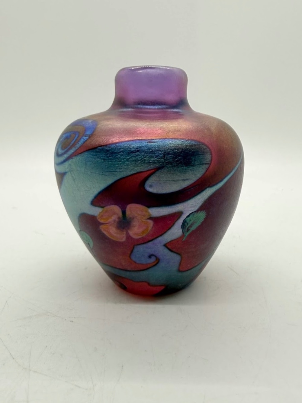 Vandermark Blown Glass Iridescent Flower Vines 1982 Perfume No Stopper Bud Vase